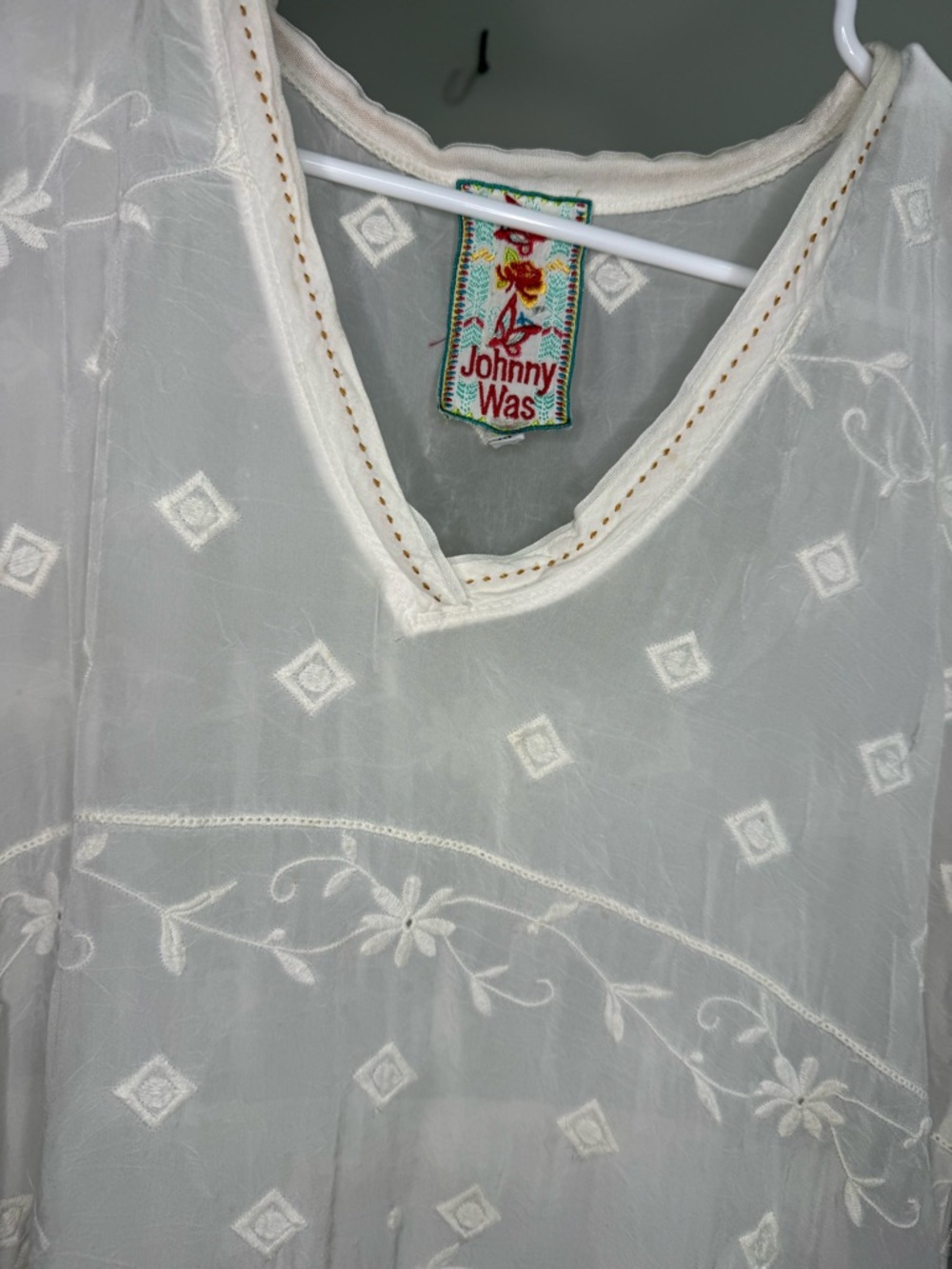 Johnny Was Cream Embroidered Boho V-Neck Tunic - Picture 2 of 4